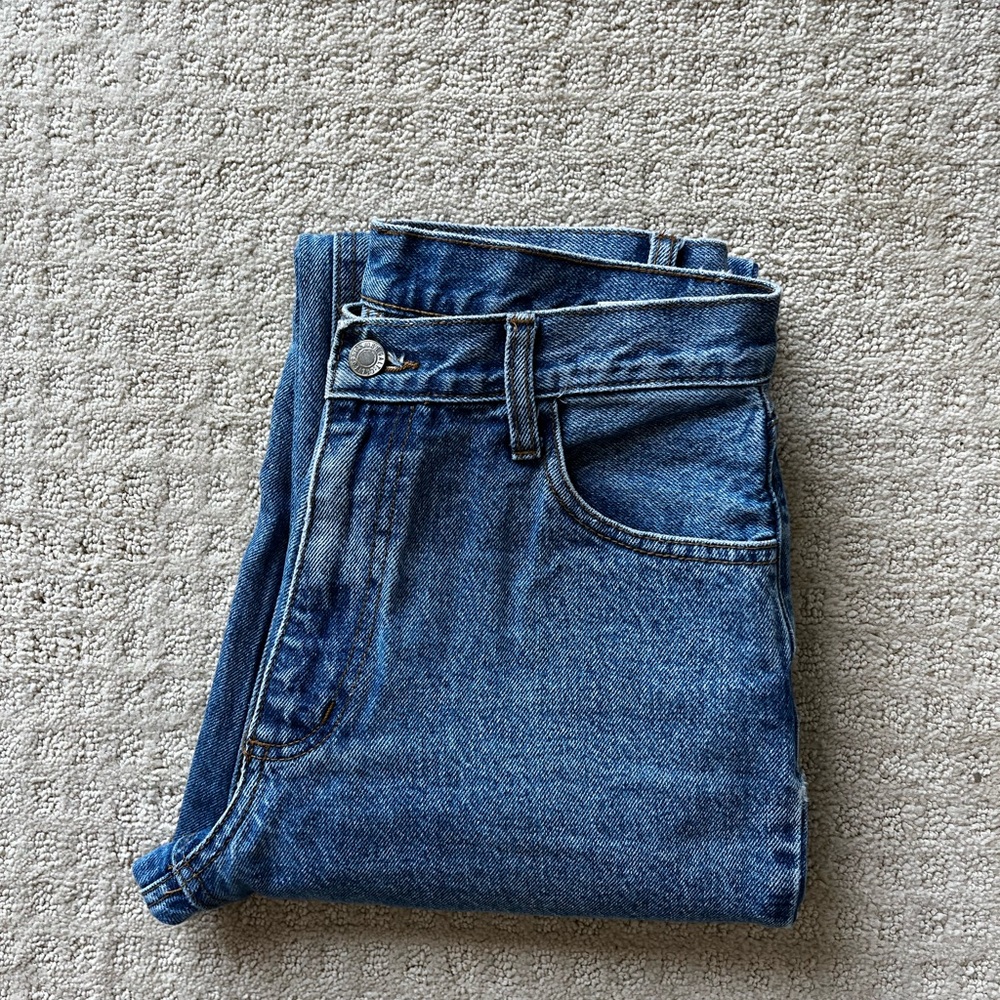 Brandy Melville J. Galt Mid Rise Jeans